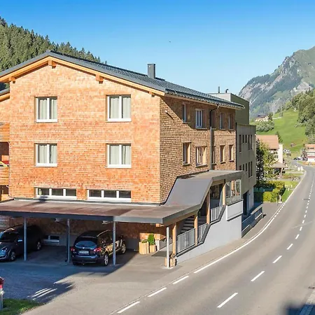 Bezaubernde Lägenhet Klosterle am Arlberg